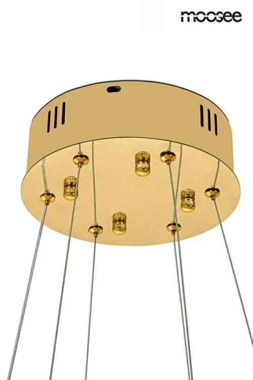 218858